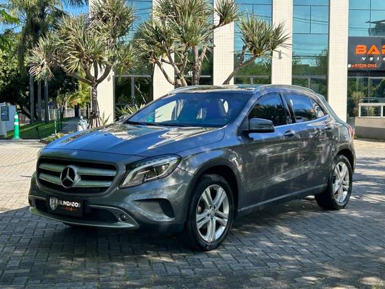MERCEDES-BENZ GLA 200 1.6 CGI ENDURO 16V TURBO FLEX 4P AUTOMÁTICO MERCEDES-BENZ GLA 200 1.6 CGI ENDURO 16V TURBO FLEX 4P AUTOMÁTICO